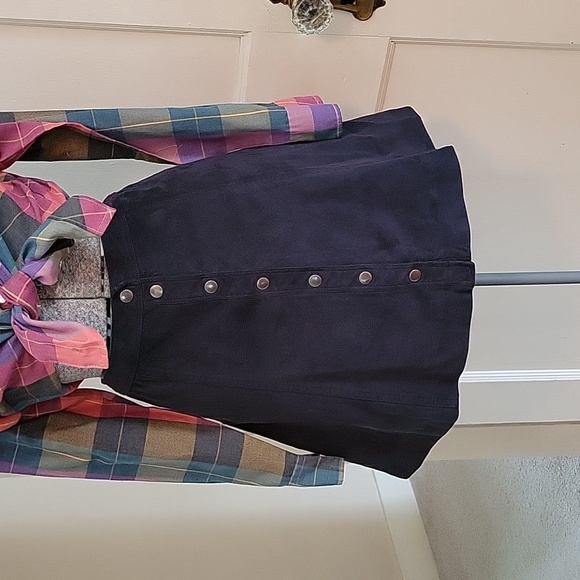 Suede-esque Snap Mini - Picture 3 of 12